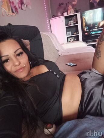 Laura-Sexpartnerin-1-Laura---1.-képe