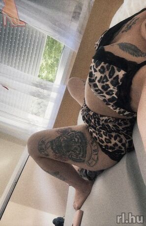 Jasminee-szexpartner-5-Jasminee---5.-képe