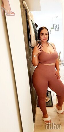 Zsófi-Sexpartnerin-11-Zsófi---11.-képe