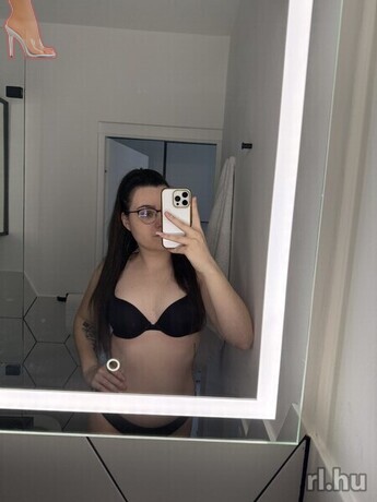 Szandra-Sexpartnerin-6-Szandra---6.-képe