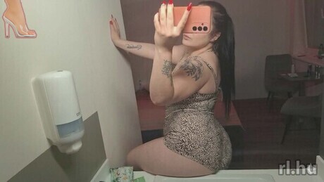 Laura-Sexpartnerin-3-Laura---3.-képe