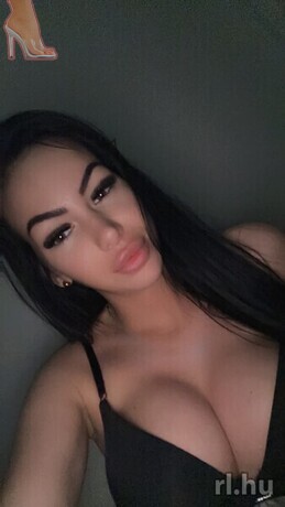 Szimonetta-szexpartner-5-Szimonetta---5.-képe