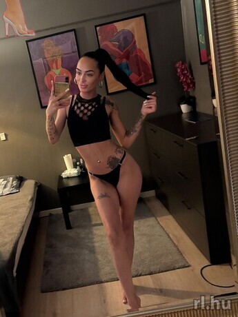 Naomi_VIP-szexpartner-3-Naomi_VIP---3.-képe