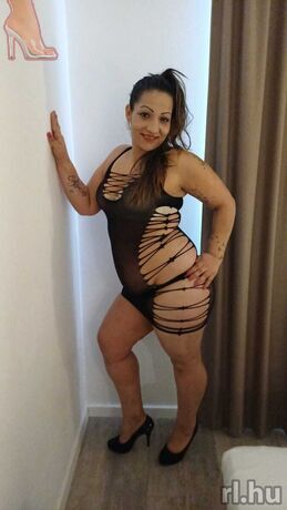 Sziszi-Sexpartnerin-6-Sziszi---6.-képe