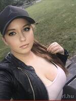 Amira
  Budapest (6. Suchen)
  18 Alter