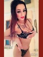 Tina
  Pécs
  35 years old