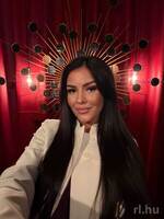 Flóra
  Budapest (13. Suchen)
  20 Alter