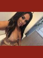 EbonyMaya
  Budapest (13. Suchen)
  25 Alter